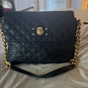 Quilted Black Leather Shoulder Bag with Gold Chain Strap Mark Jacobs